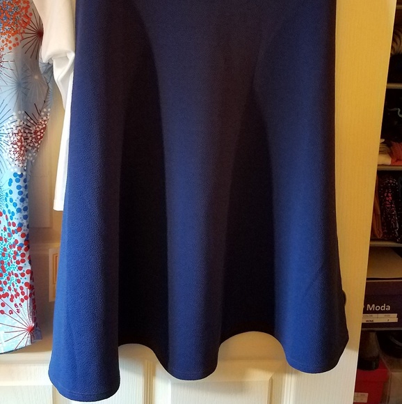 LLR_Roomy/big "Azure" Skirt, Crepe-like - Picture 4 of 7